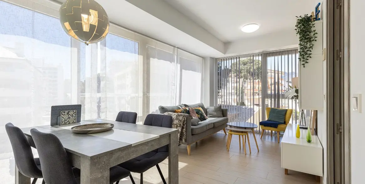 Sale of middle floor apartment in Benalmadena Costa 4