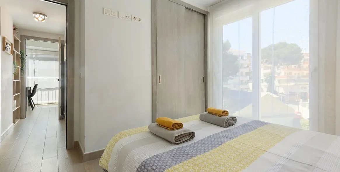 Sale of middle floor apartment in Benalmadena Costa 9