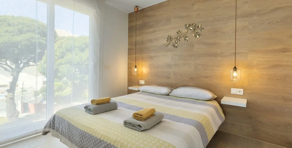 Sale of middle floor apartment in Benalmadena Costa 11