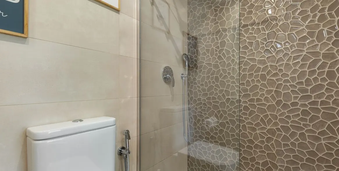 Sale of middle floor apartment in Benalmadena Costa 20