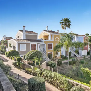 Sale of ground floor apartment in Estepona