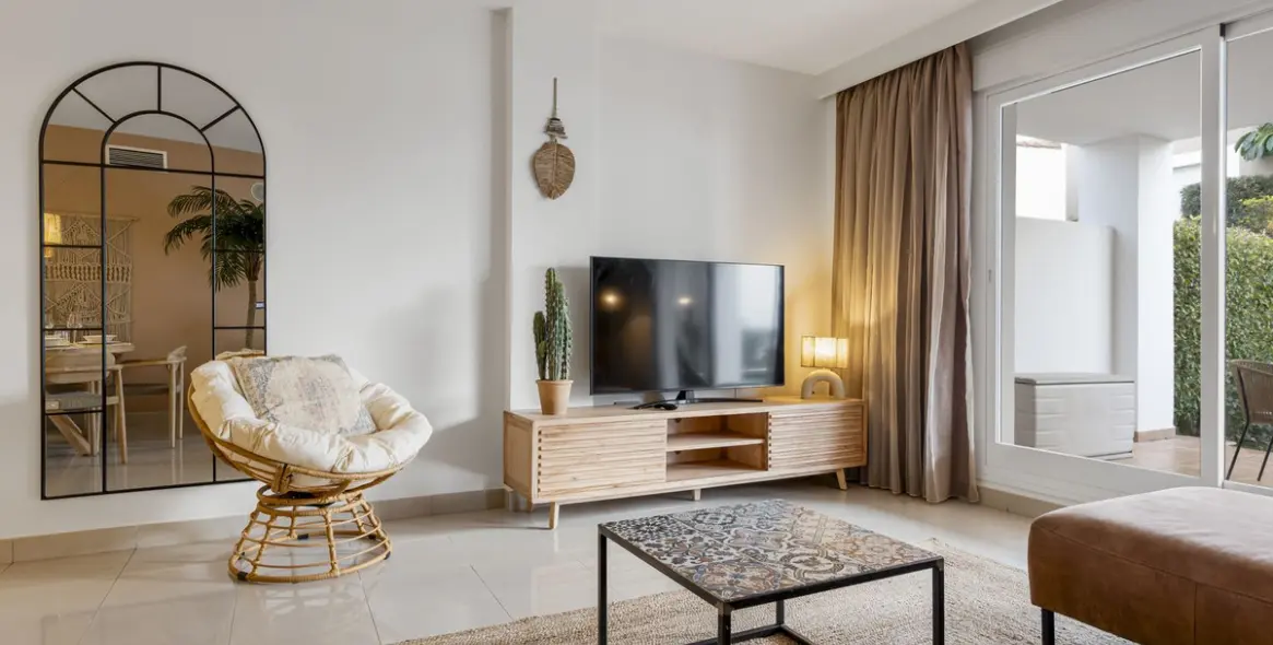 Venta de apartamento en planta baja en Estepona 10