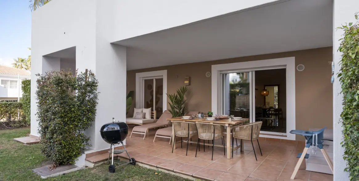 Venta de apartamento en planta baja en Estepona 27