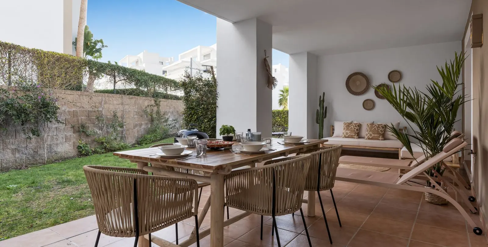 Sale of ground floor apartment in Estepona 24