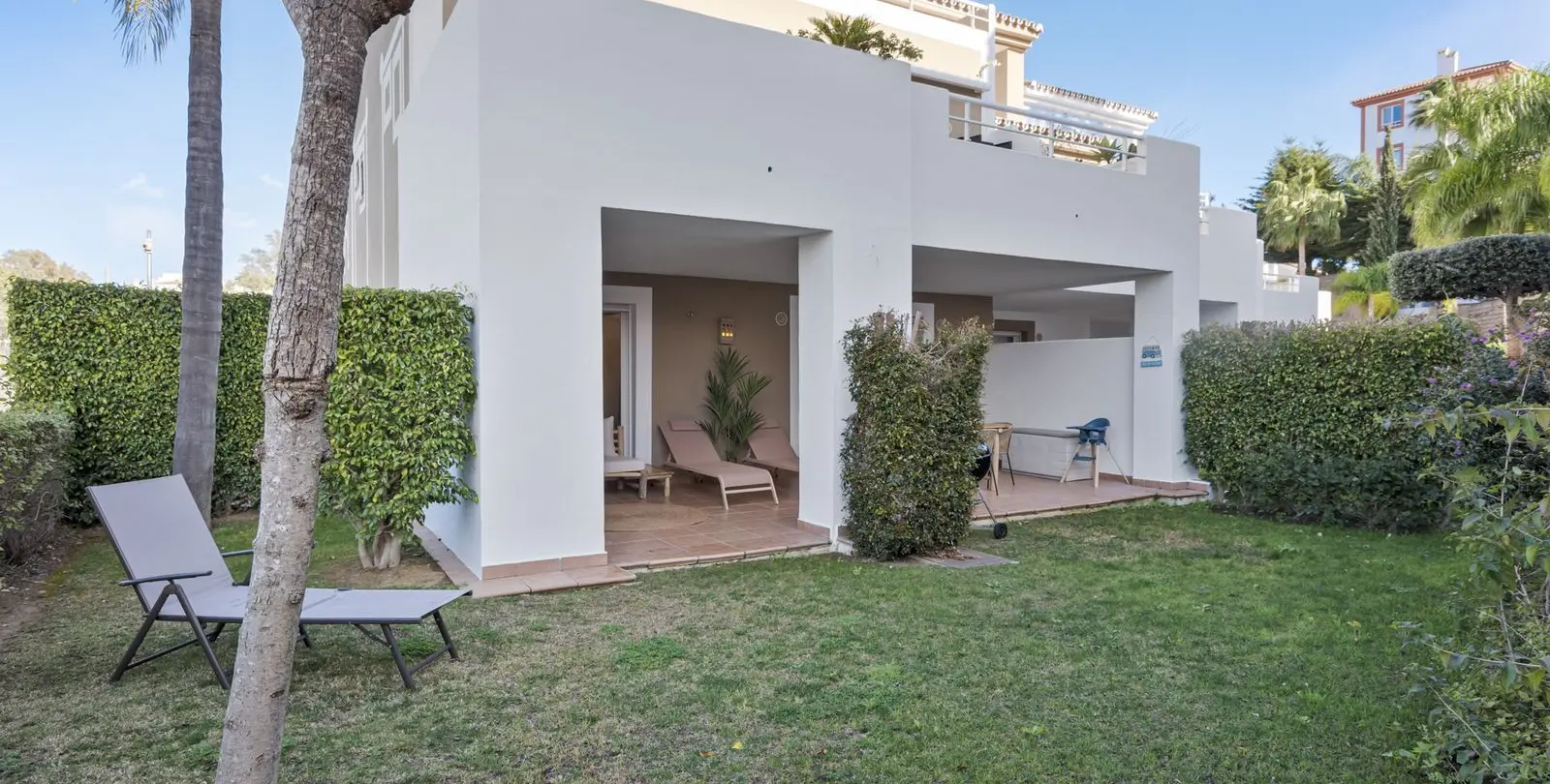 Sale of ground floor apartment in Estepona 30