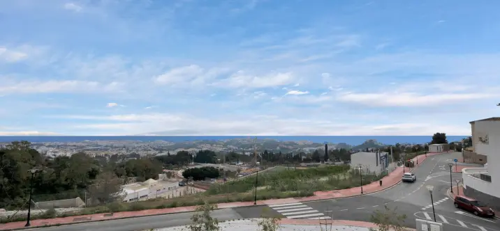 Sale of middle floor apartment in Benalmadena Pueblo 0