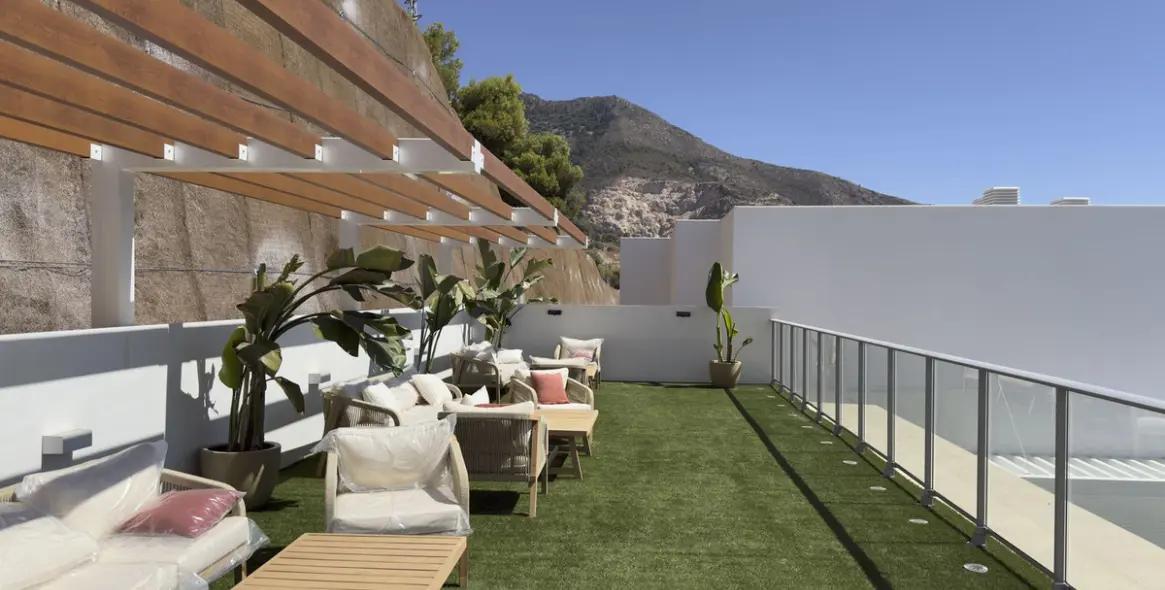Sale of middle floor apartment in Benalmadena Pueblo 16