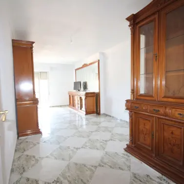 Sale of middle floor apartment in Málaga Centro