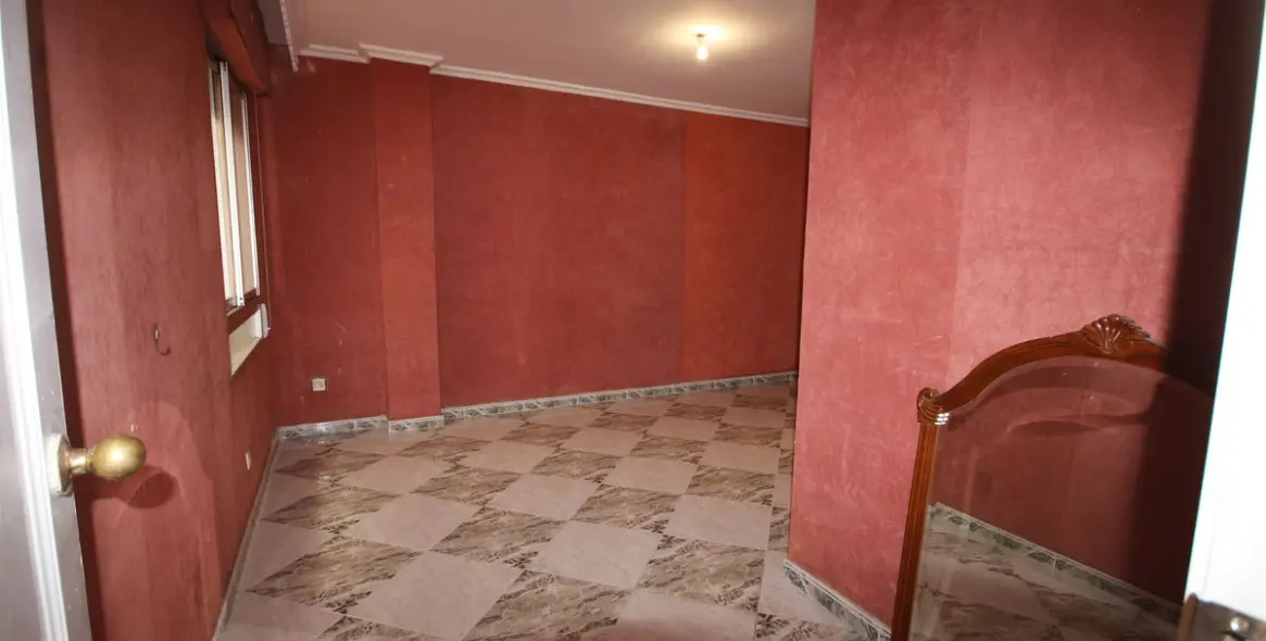Sale of middle floor apartment in Málaga Centro 16