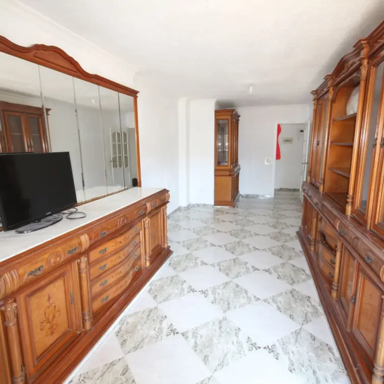 Venta de apartamento en planta media en Málaga Centro