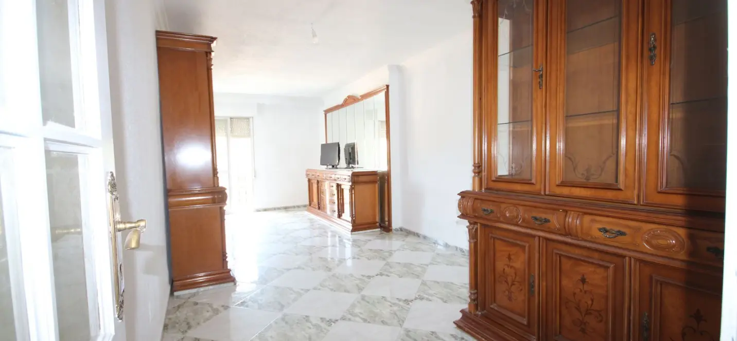 Venta de apartamento en planta media en Málaga Centro 1