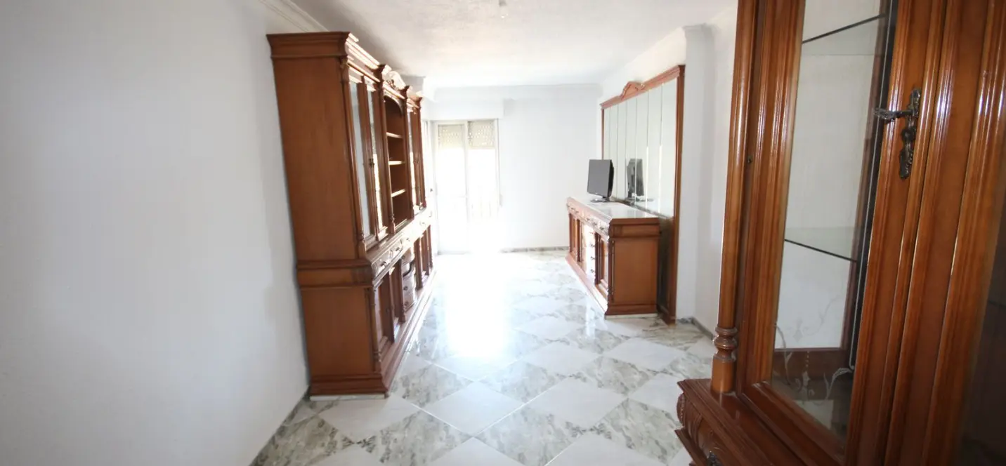 Venta de apartamento en planta media en Málaga Centro 2