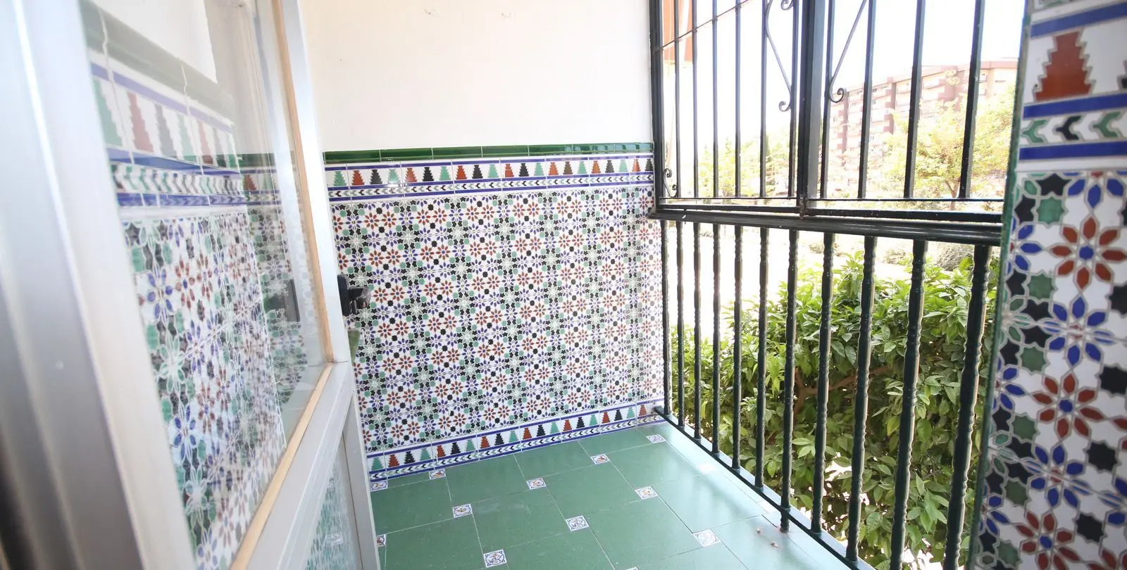 Sale of middle floor apartment in Málaga Centro 5