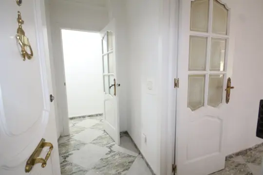 Image 7 thumb