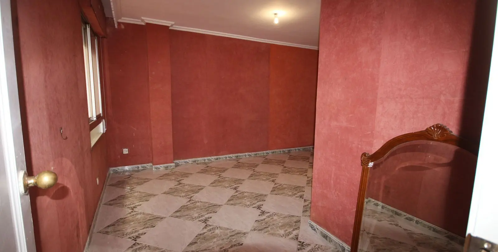 Sale of middle floor apartment in Málaga Centro 16