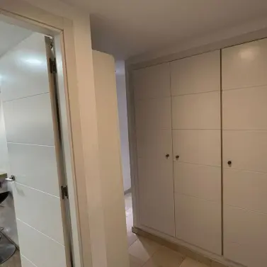 Sale of middle floor apartment in Estepona