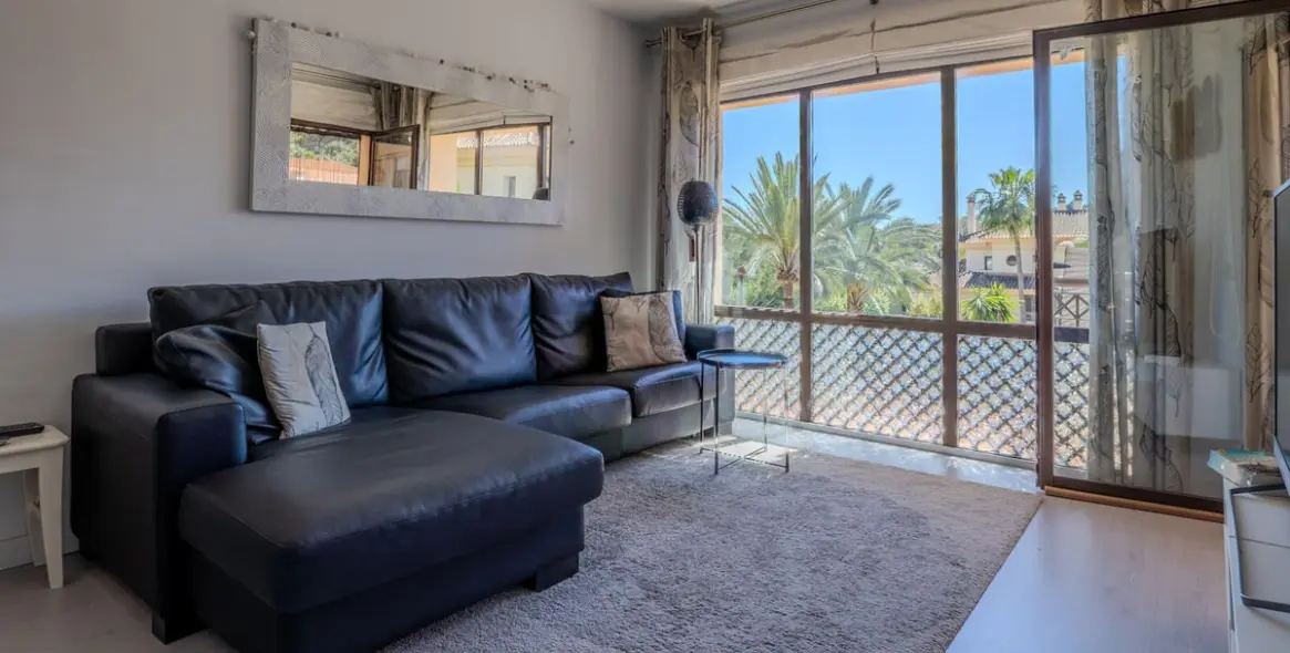 Продажа апартаментов на среднем этаже в Marbella 10