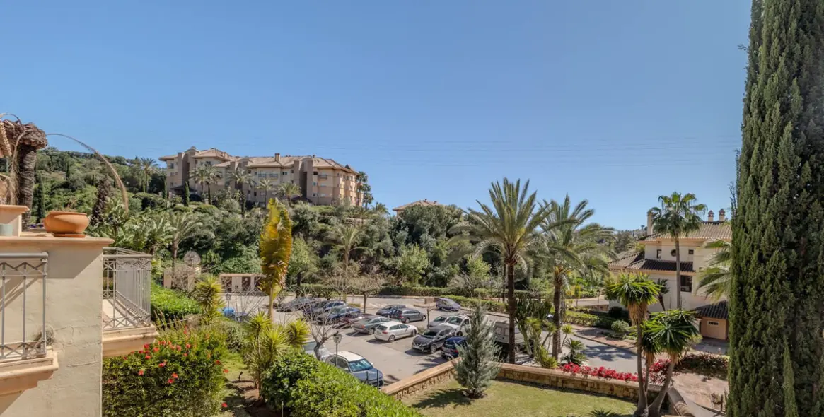 Продажа апартаментов на среднем этаже в Marbella 15