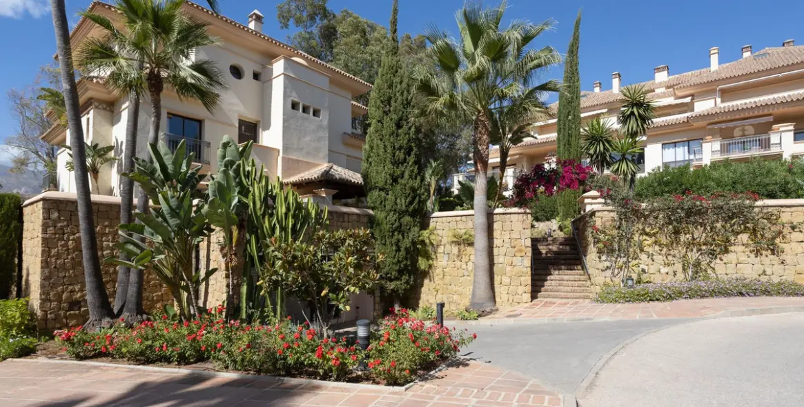 Продажа апартаментов на среднем этаже в Marbella 35