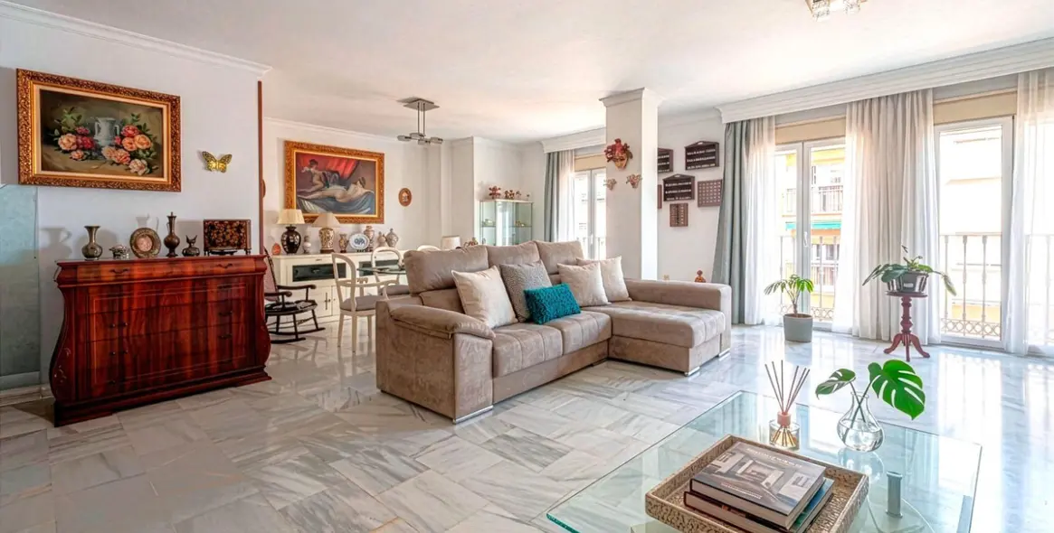 Продажа апартаментов на среднем этаже в Málaga 8