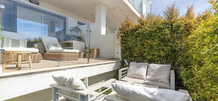 Sale of ground floor apartment in Benalmadena 0