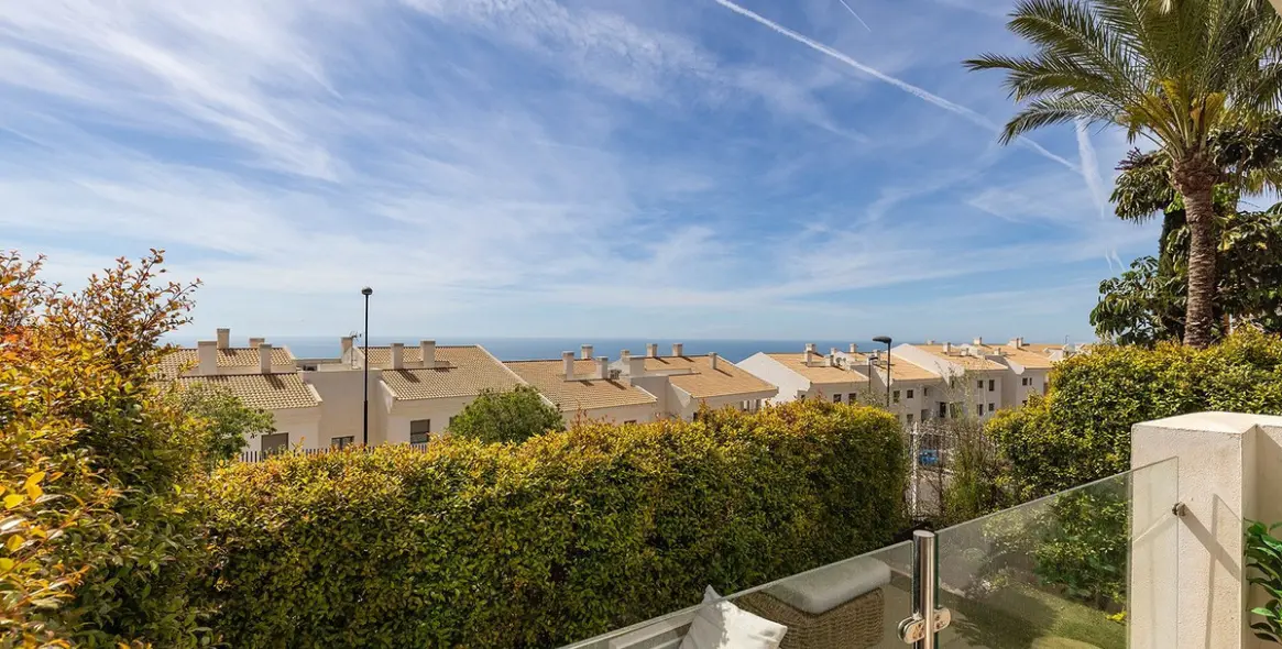 Sale of ground floor apartment in Benalmadena 19