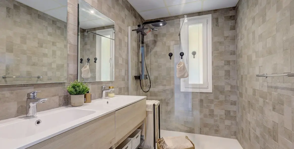 Sale of ground floor apartment in Benalmadena 47