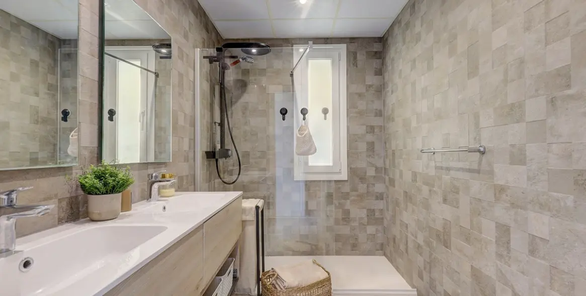 Sale of ground floor apartment in Benalmadena 49