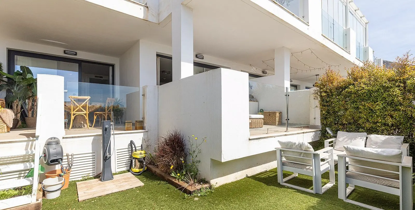 Sale of ground floor apartment in Benalmadena 2