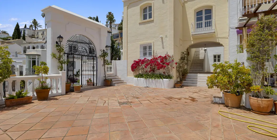 Продажа таунхауса в Benahavís 14