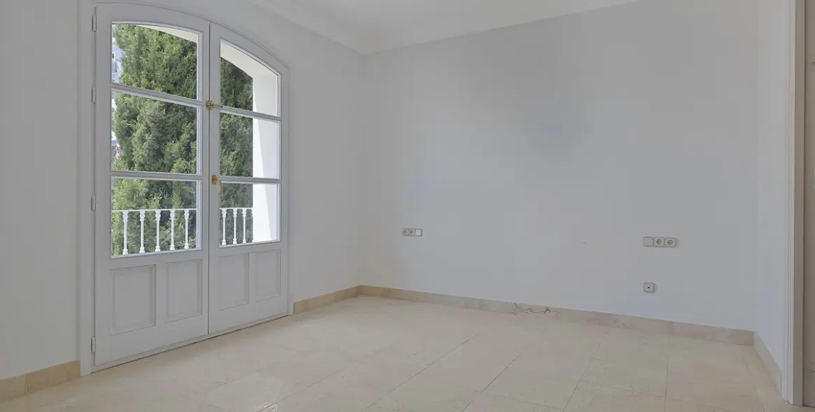 Продажа таунхауса в Benahavís 18