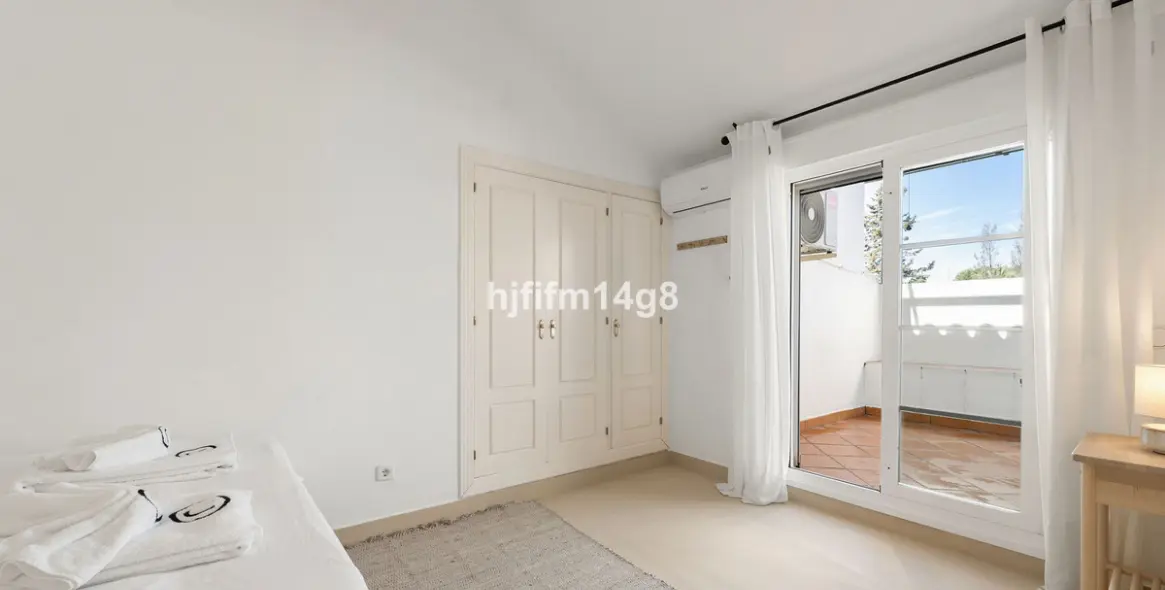 Продажа двухуровневого пентхауса в Nueva Andalucía 8