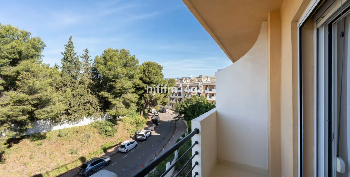 Продажа двухуровневого пентхауса в Nueva Andalucía 12