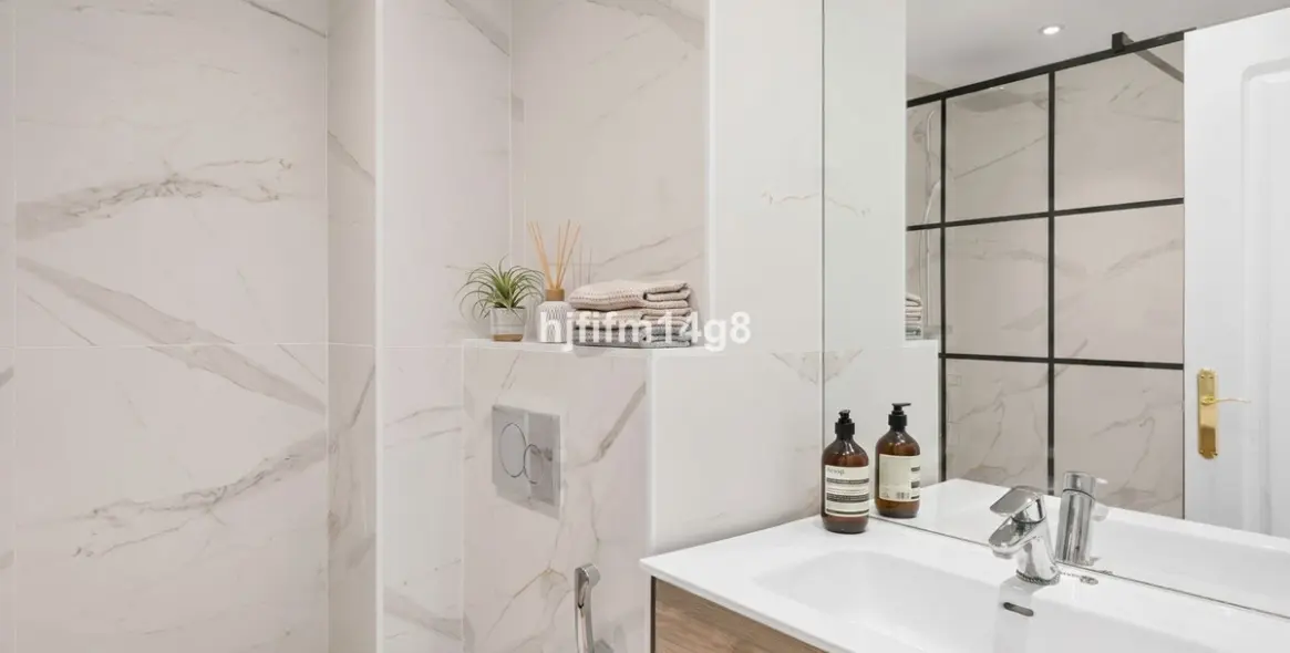 Продажа двухуровневого пентхауса в Nueva Andalucía 13