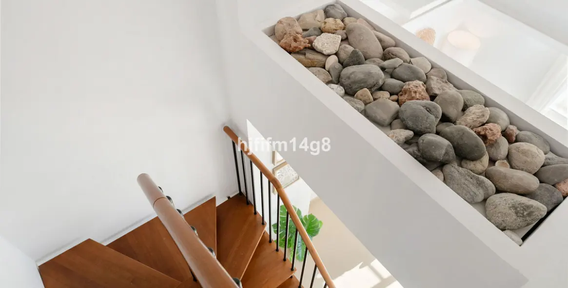 Продажа двухуровневого пентхауса в Nueva Andalucía 18