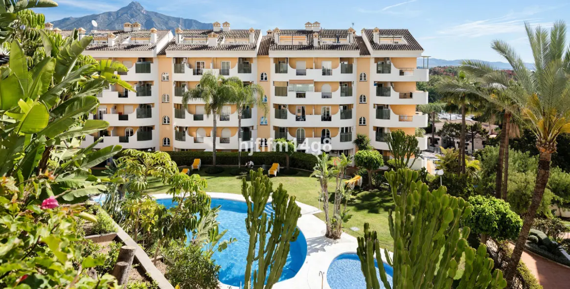 Продажа двухуровневого пентхауса в Nueva Andalucía 22