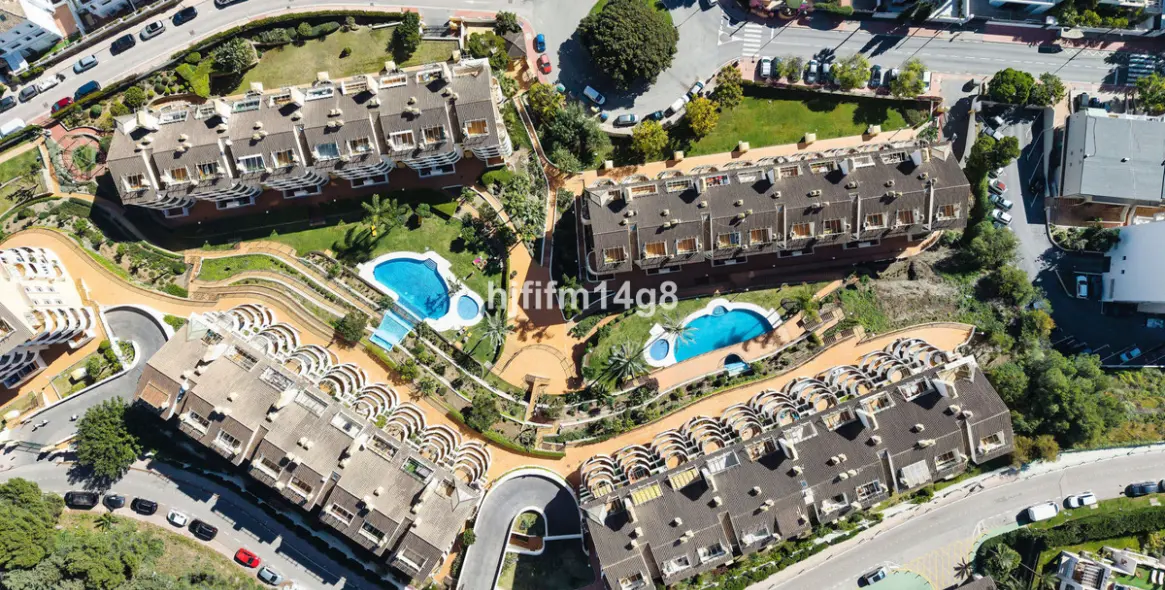 Продажа двухуровневого пентхауса в Nueva Andalucía 25