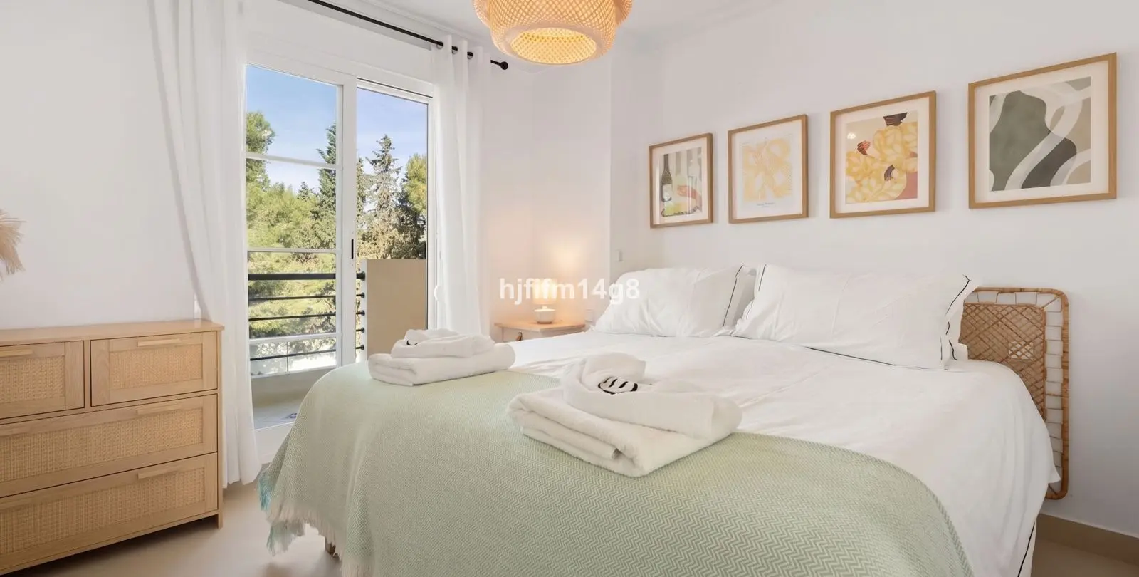 Sale of penthouse duplex in Nueva Andalucía 11