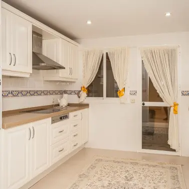 Venta de apartamento en planta baja en Elviria