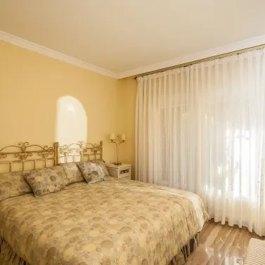 Venta de apartamento en planta baja en Elviria