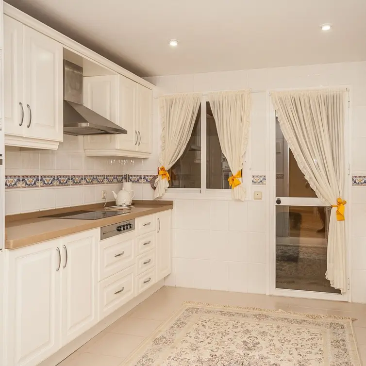 Venta de apartamento en planta baja en Elviria