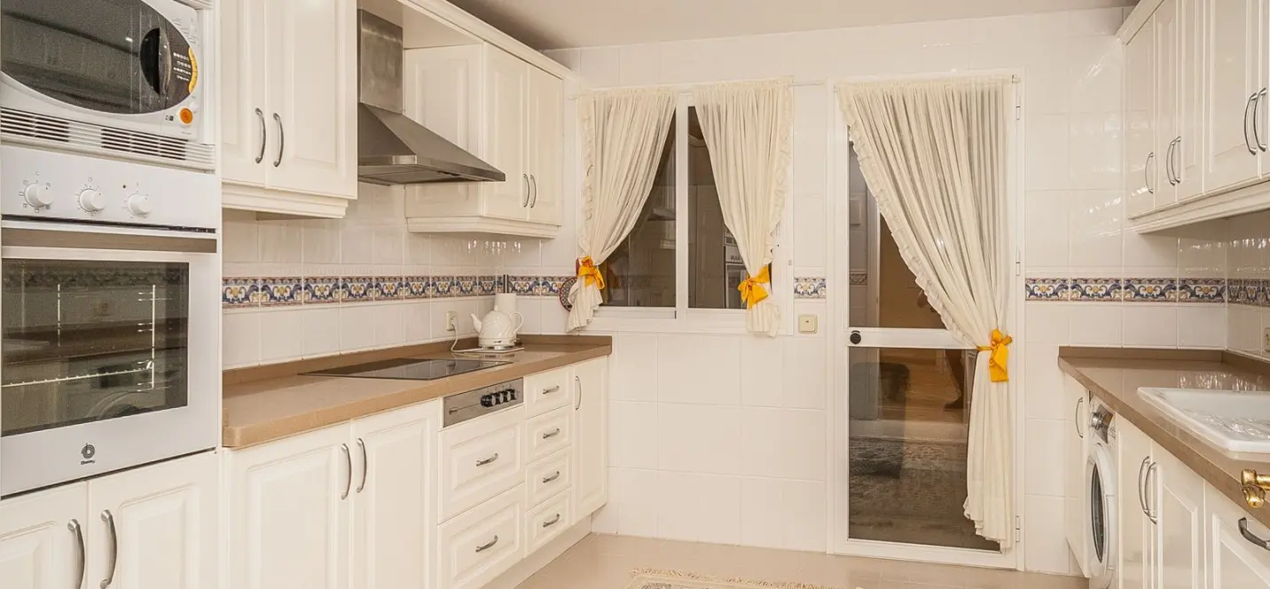 Venta de apartamento en planta baja en Elviria 3
