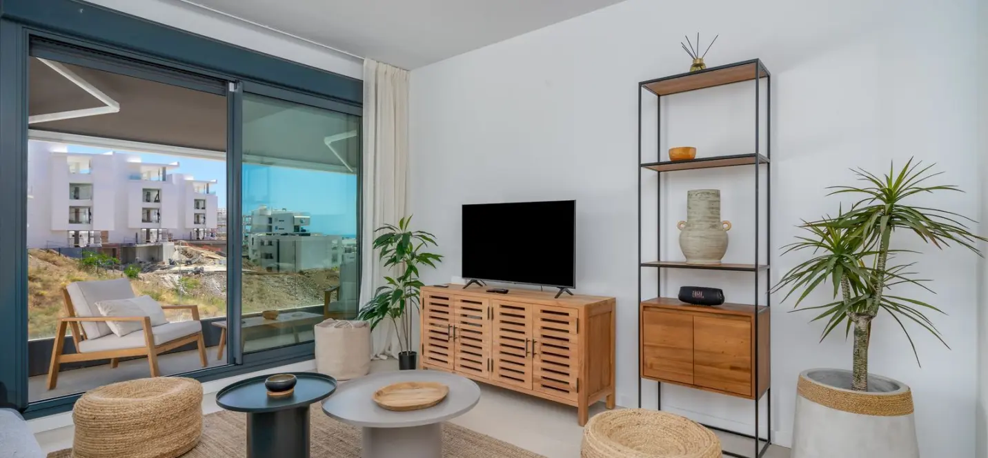 Venta de apartamento en planta media en Higueron 2