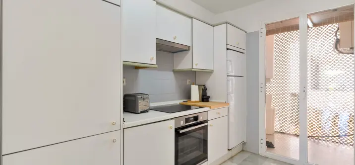 Продажа апартаментов на первом этаже в Estepona 2