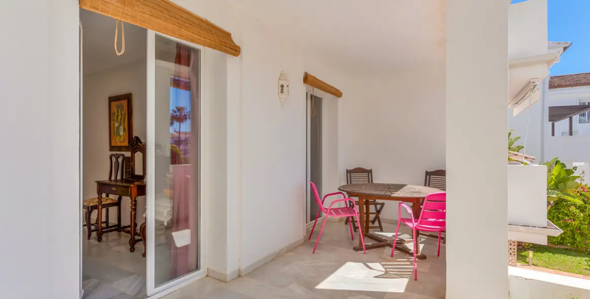 Продажа апартаментов на первом этаже в Estepona 9