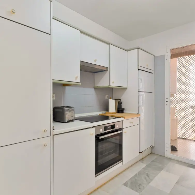 Sale of ground floor apartment in Estepona