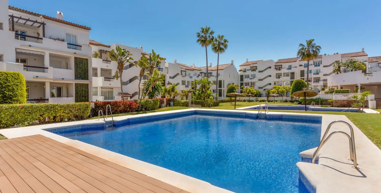 Venta de apartamento en planta baja en Estepona 12