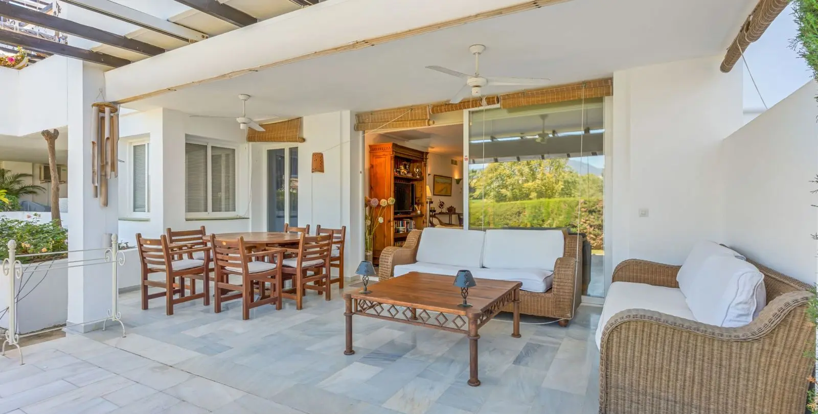 Venta de apartamento en planta baja en Estepona 15