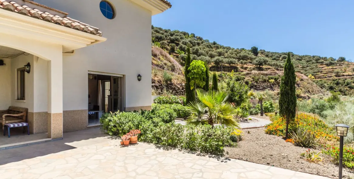 Sale of detached villa in Vélez-Málaga 18