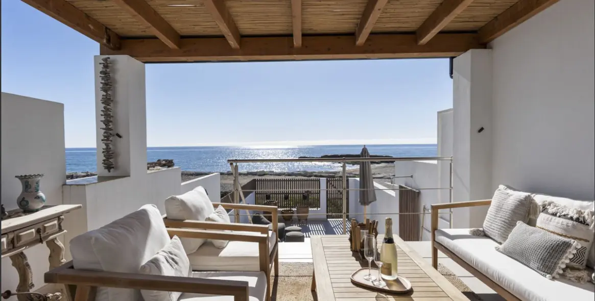 Venta de casa pareada en Estepona 2